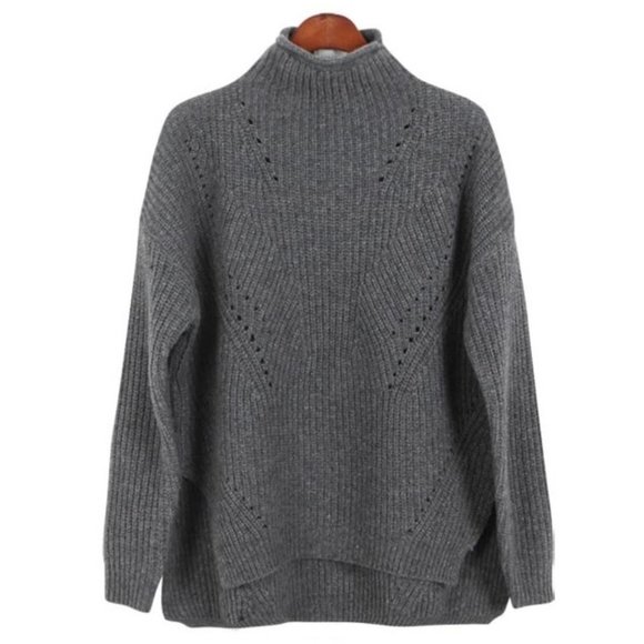 Mossbean Sweaters - Trade for natalie🧡 Grey Knit Oversized Sweater
